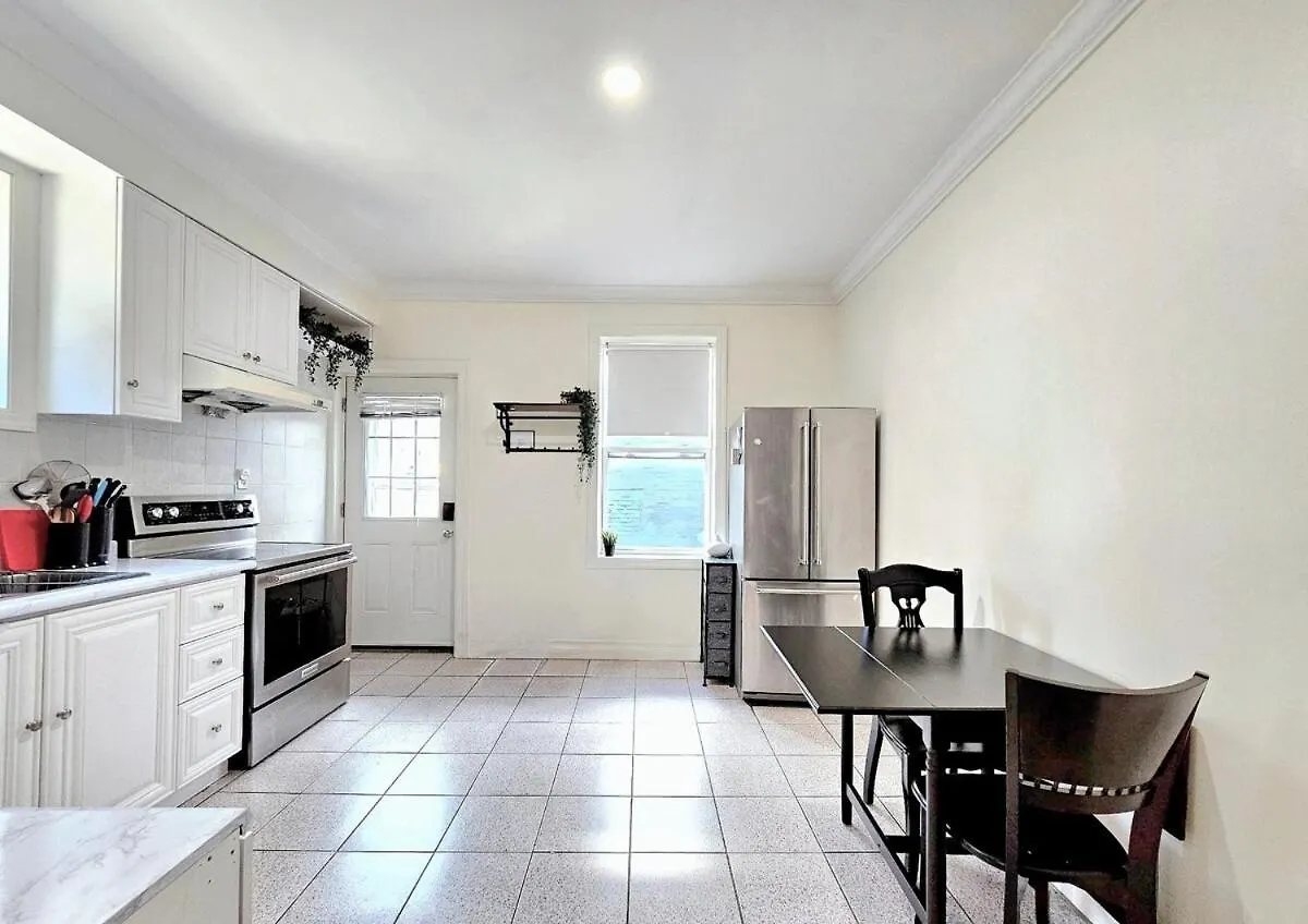 Trinity Bellwood Suites Downtown Toronto Apartman