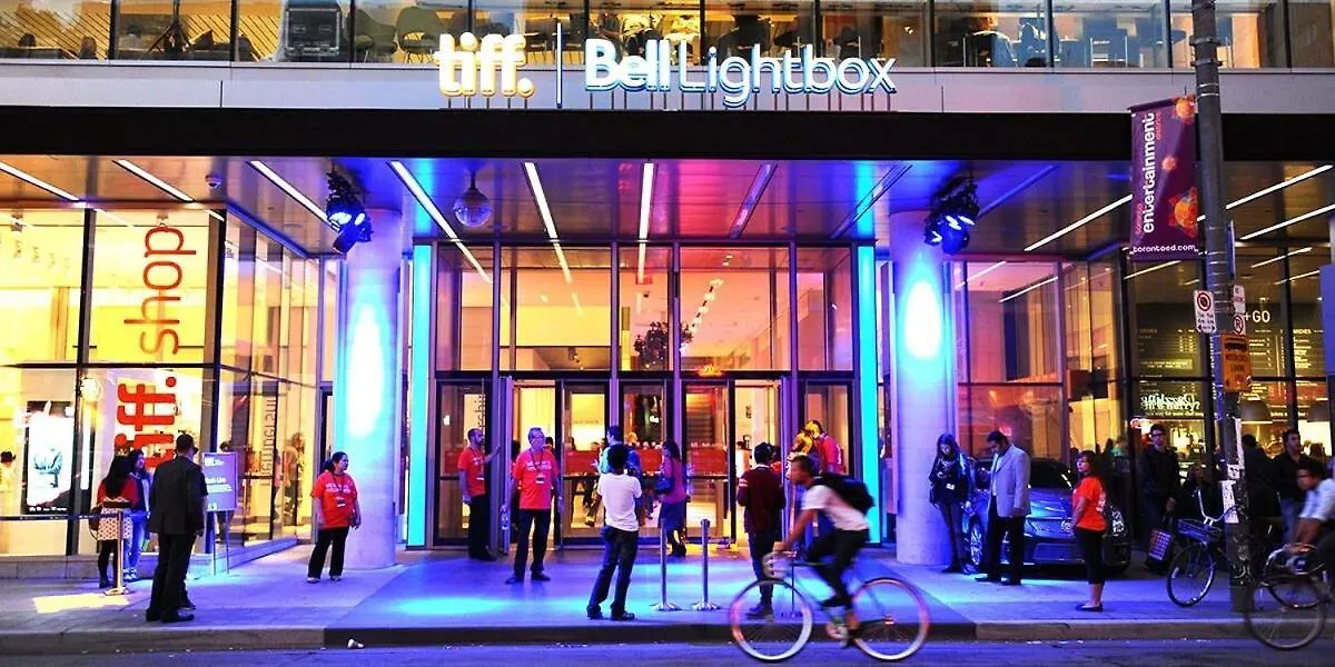 Trinity Bellwood Suites Downtown Toronto